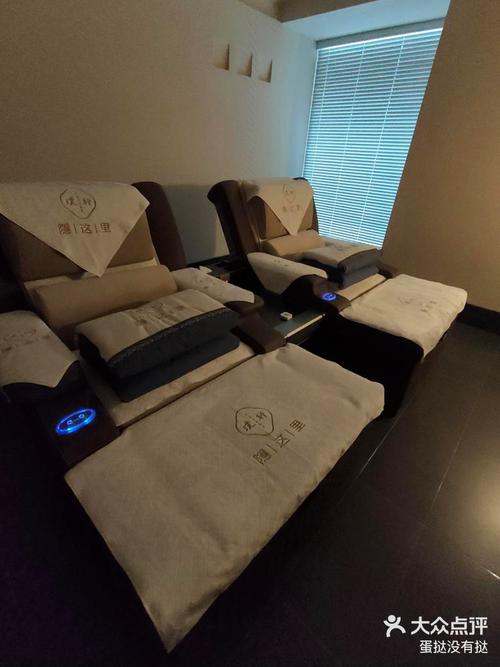 重庆解放碑传统按摩店推荐：专业技师，古典氛围，缓解疲劳的最佳选择